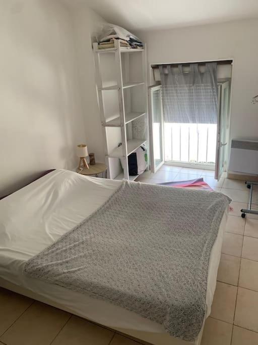 Apartamento Fabienne Cote Jardins De La Fontaine Nimes Exterior foto